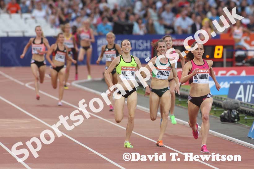 Shannon Rowbury wins the 3000 metres,  2013 IAAF Diamond League, Sainsbury's Anniversary Games, Queen Elizabeth Olympic Park, London.